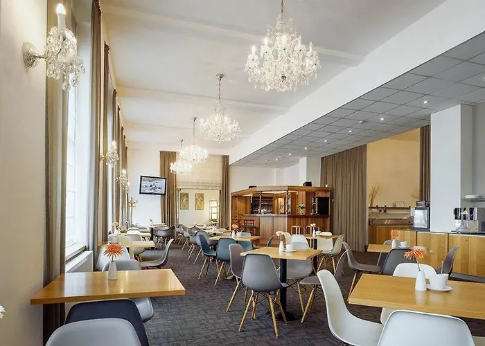 فندق سنترال، براغ