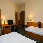 فندق فندق سنترال، براغ 3*