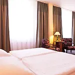 מלון Central Hotel Prague פראג