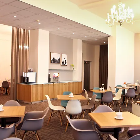 Central Hotel Prague Hotell 3*