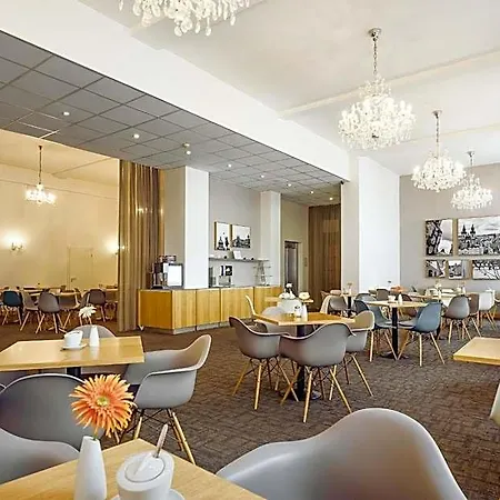 Szálloda Central Hotel Prague 3*