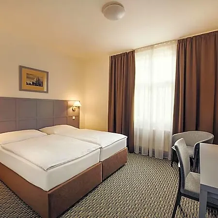 Szálloda Central Hotel Prague Prága