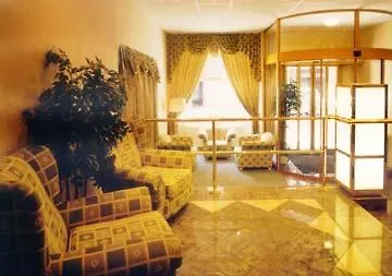 فندق سنترال، براغ 3*