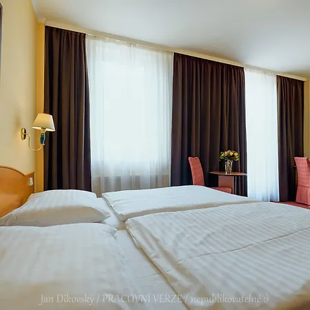 Hotell Central Hotel Prague 3*