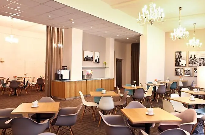 Central Hotel Prague Hotell 3*