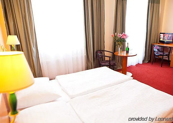 Central Hotel Prague Hotell 3*