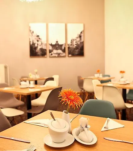 Hotell Central Hotel Prague Prag