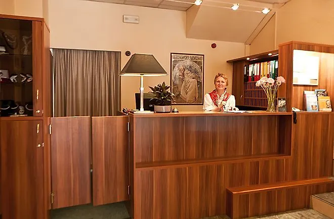 Central Hotel Prague 3*