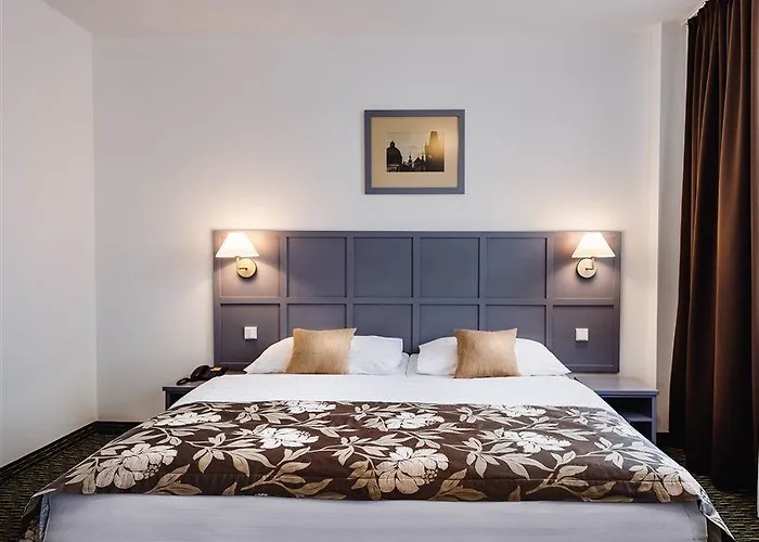 Central Hotel Prague 3*